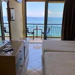 Szálloda Riviera Pórosz