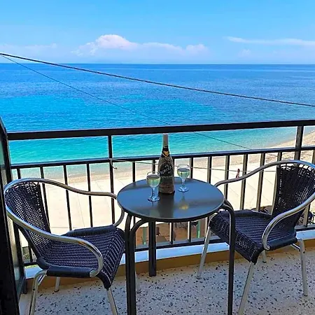 Riviera Hotel * Poros (Kefalonia)