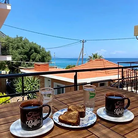 Riviera Szálloda *