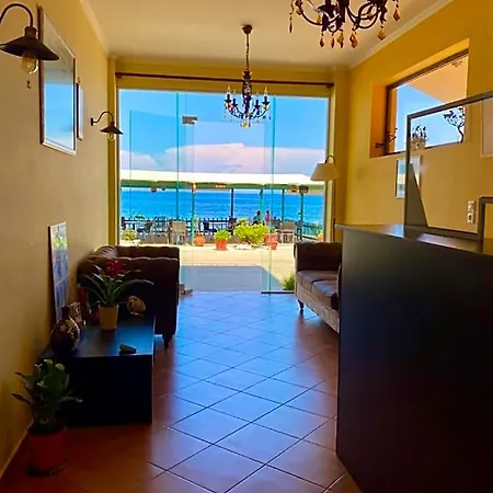 Szálloda Riviera *
