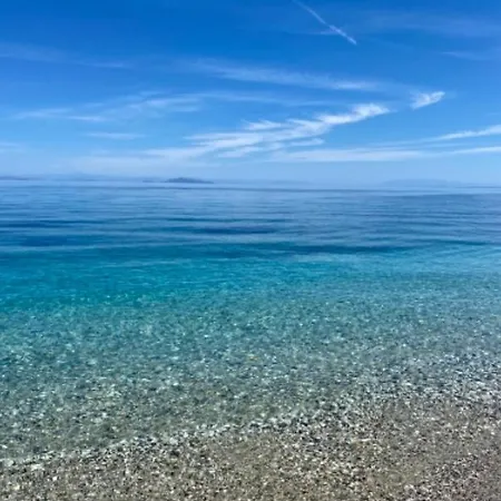 מלון Riviera Poros Town