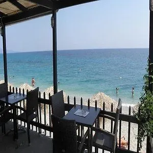 מלון Riviera